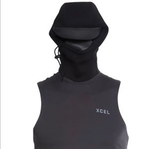 Xcel Insulated Vest with 2mm Hood with Bill & Neck Dam